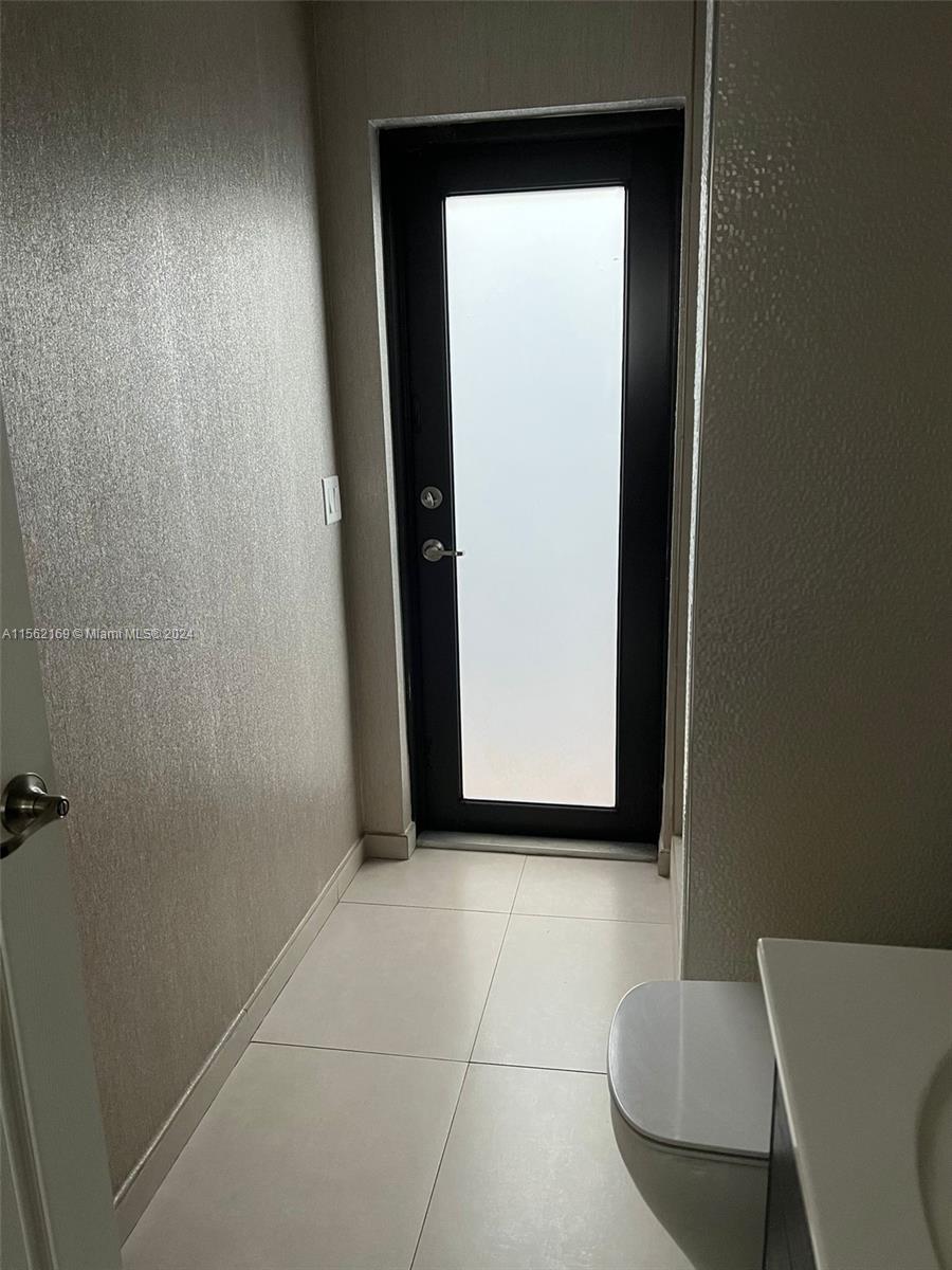 10494 NW 70th Ln, Doral, Florida 33178, 5 Bedrooms Bedrooms, ,4 BathroomsBathrooms,Residential,For Sale,10494 NW 70th Ln,A11562169