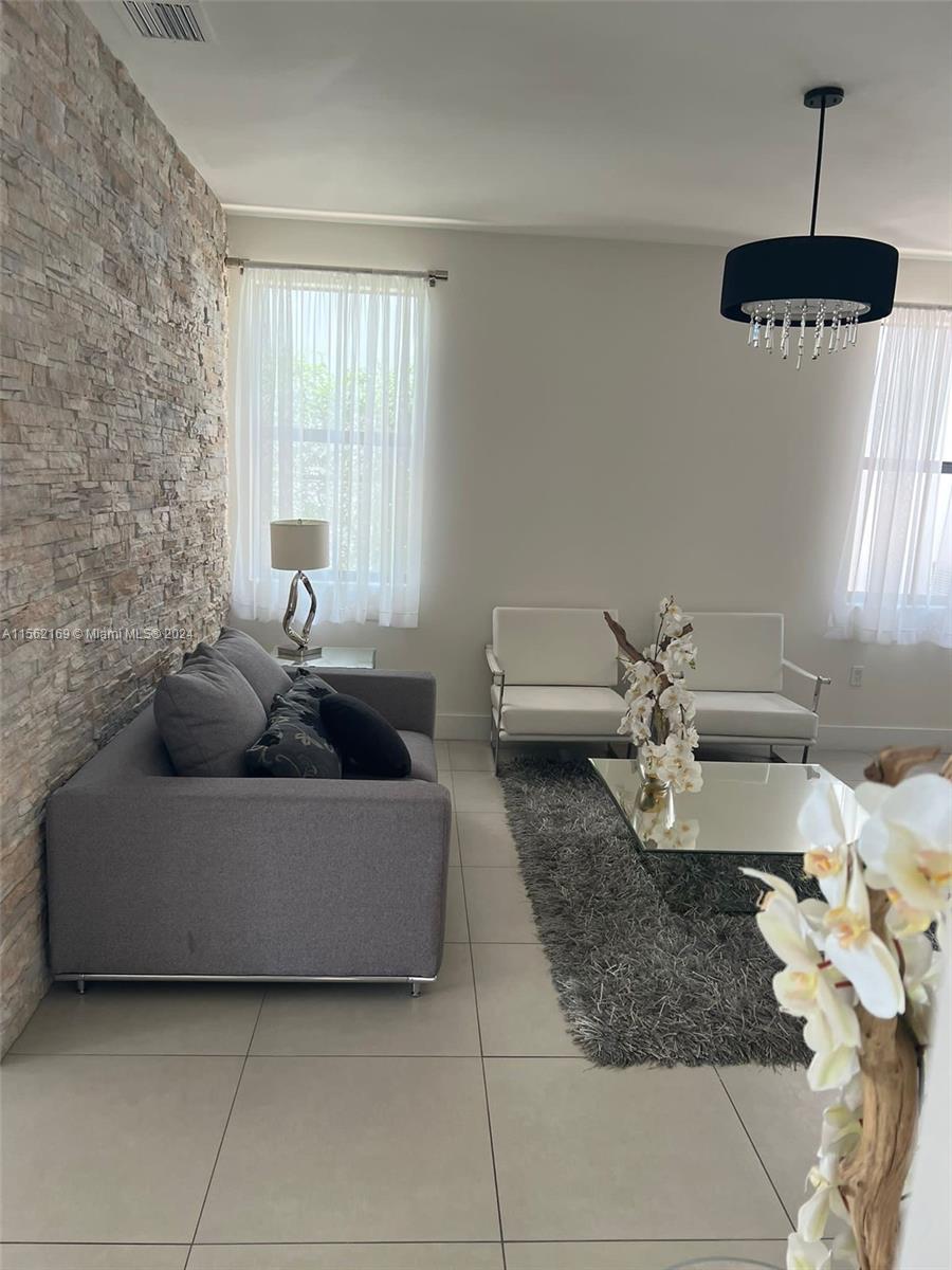 10494 NW 70th Ln, Doral, Florida 33178, 5 Bedrooms Bedrooms, ,4 BathroomsBathrooms,Residential,For Sale,10494 NW 70th Ln,A11562169