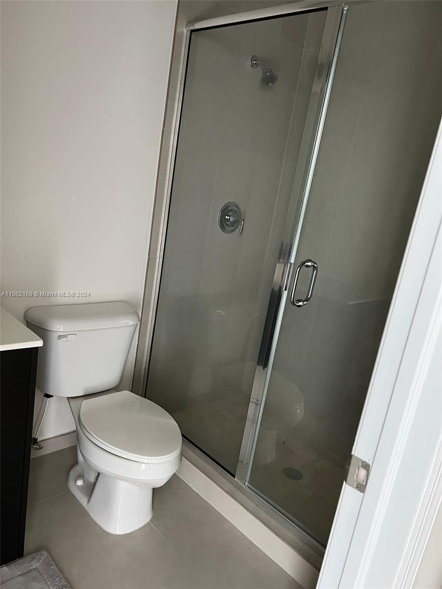 10494 NW 70th Ln, Doral, Florida 33178, 5 Bedrooms Bedrooms, ,4 BathroomsBathrooms,Residential,For Sale,10494 NW 70th Ln,A11562169