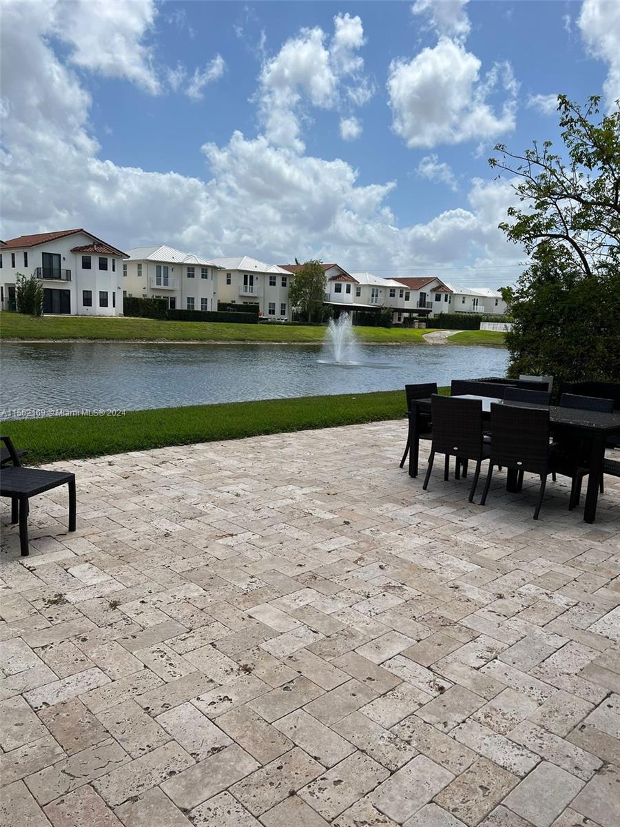 10494 NW 70th Ln, Doral, Florida 33178, 5 Bedrooms Bedrooms, ,4 BathroomsBathrooms,Residential,For Sale,10494 NW 70th Ln,A11562169