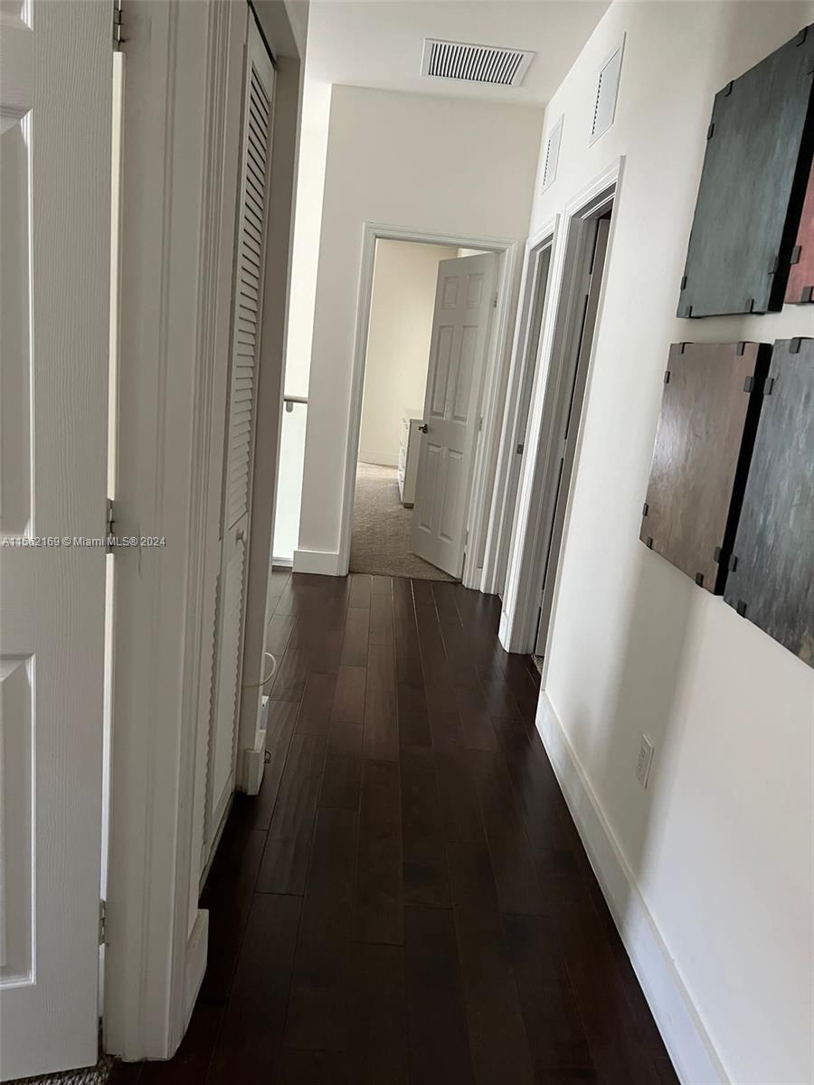 10494 NW 70th Ln, Doral, Florida 33178, 5 Bedrooms Bedrooms, ,4 BathroomsBathrooms,Residential,For Sale,10494 NW 70th Ln,A11562169