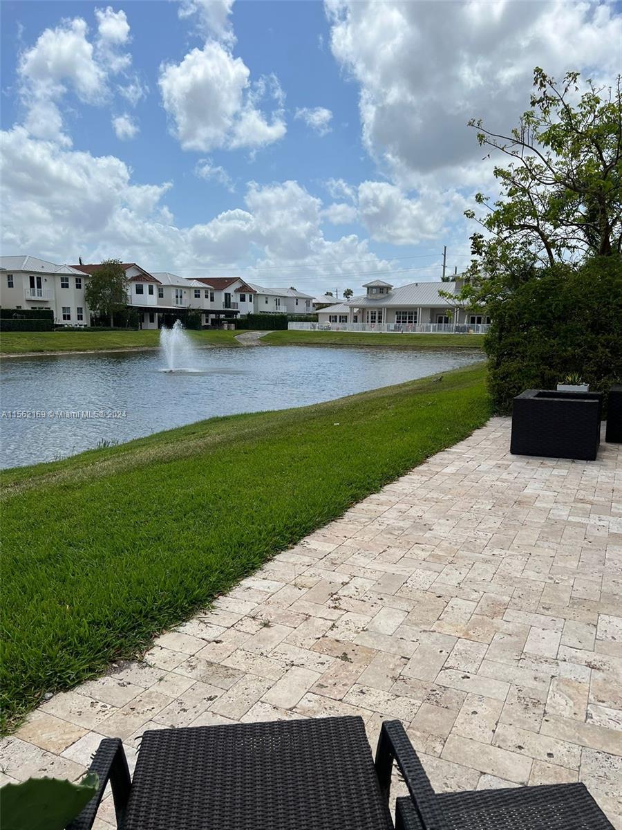 10494 NW 70th Ln, Doral, Florida 33178, 5 Bedrooms Bedrooms, ,4 BathroomsBathrooms,Residential,For Sale,10494 NW 70th Ln,A11562169