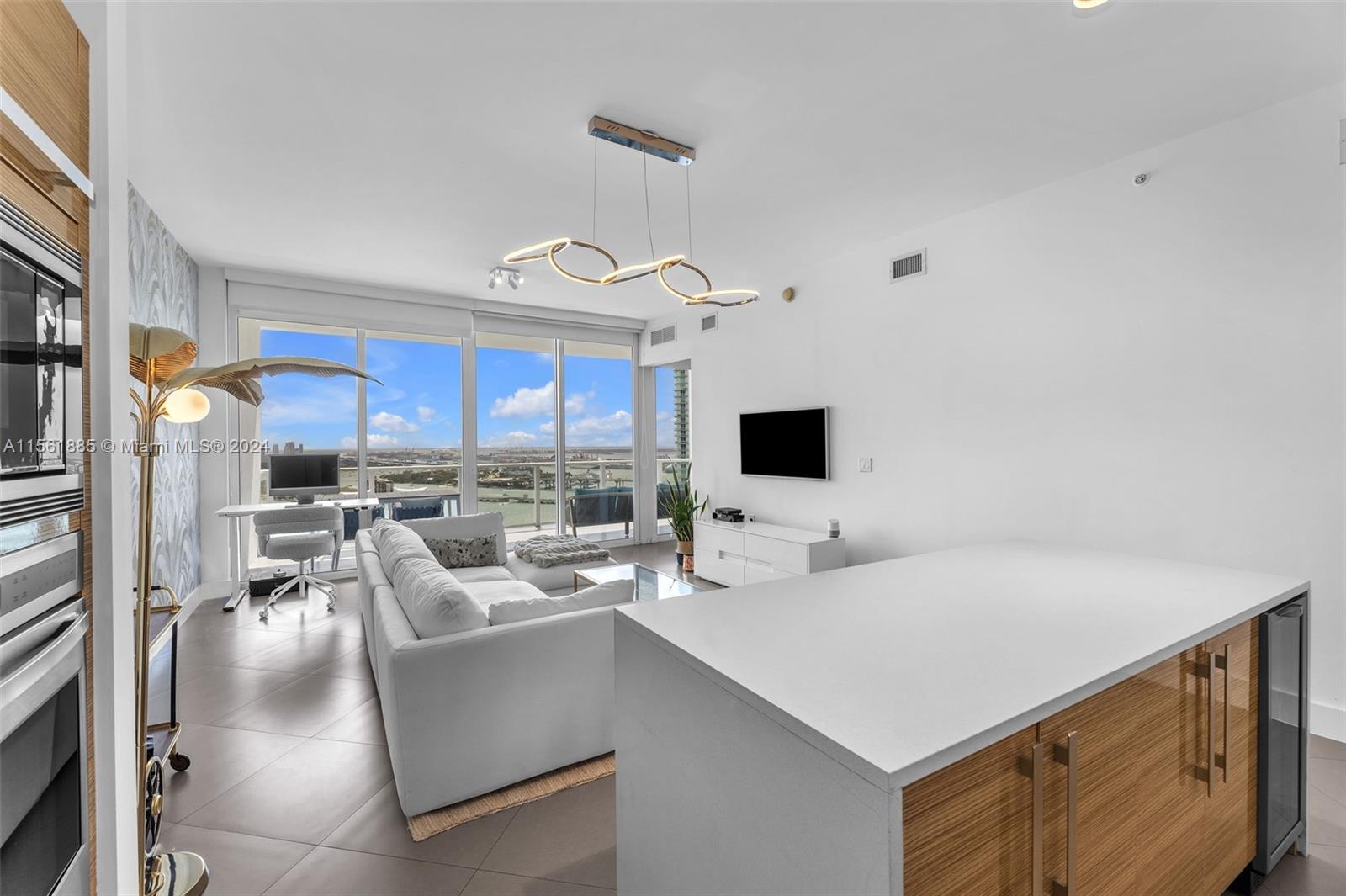 2020 N Bayshore Dr 3205, Miami, Florida 33137, 2 Bedrooms Bedrooms, ,2 BathroomsBathrooms,Residentiallease,For Rent,2020 N Bayshore Dr 3205,A11561885