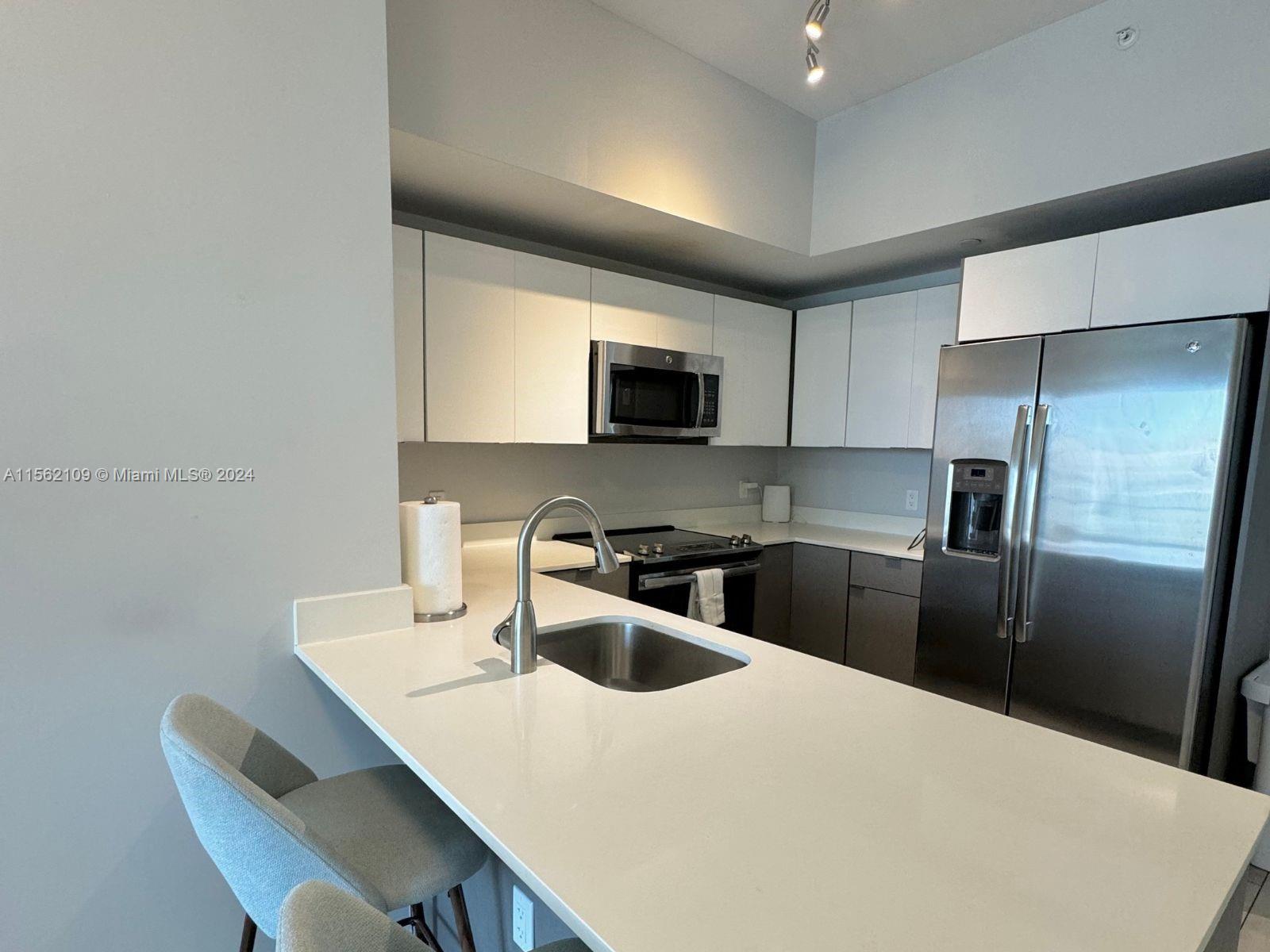 321 NE 26th St 801, Miami, Florida 33137, 2 Bedrooms Bedrooms, ,2 BathroomsBathrooms,Residentiallease,For Rent,321 NE 26th St 801,A11562109