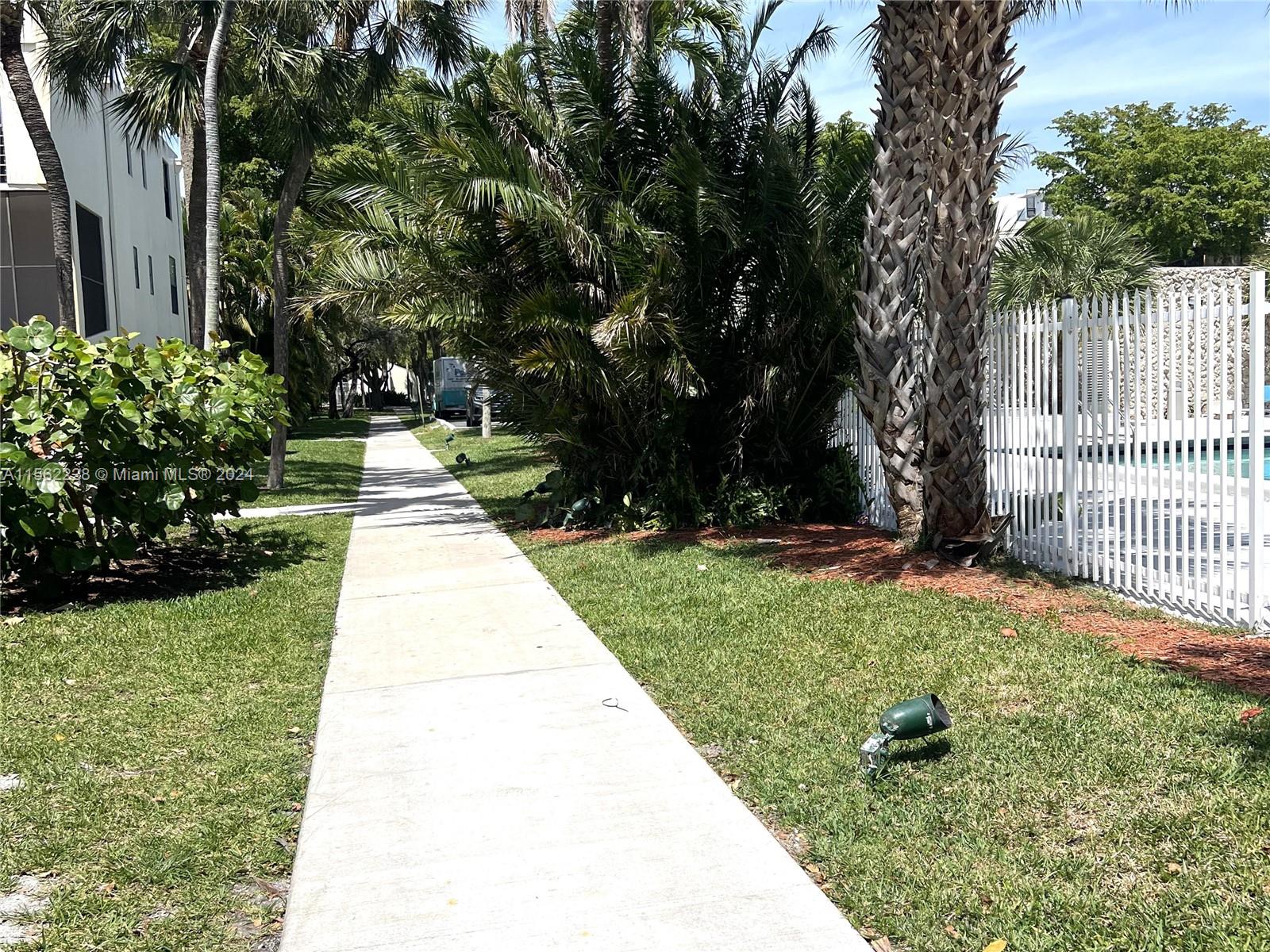 20200 W Country Club Dr PH24, Aventura, Florida 33180, 3 Bedrooms Bedrooms, ,2 BathroomsBathrooms,Residential,For Sale,20200 W Country Club Dr PH24,A11562228