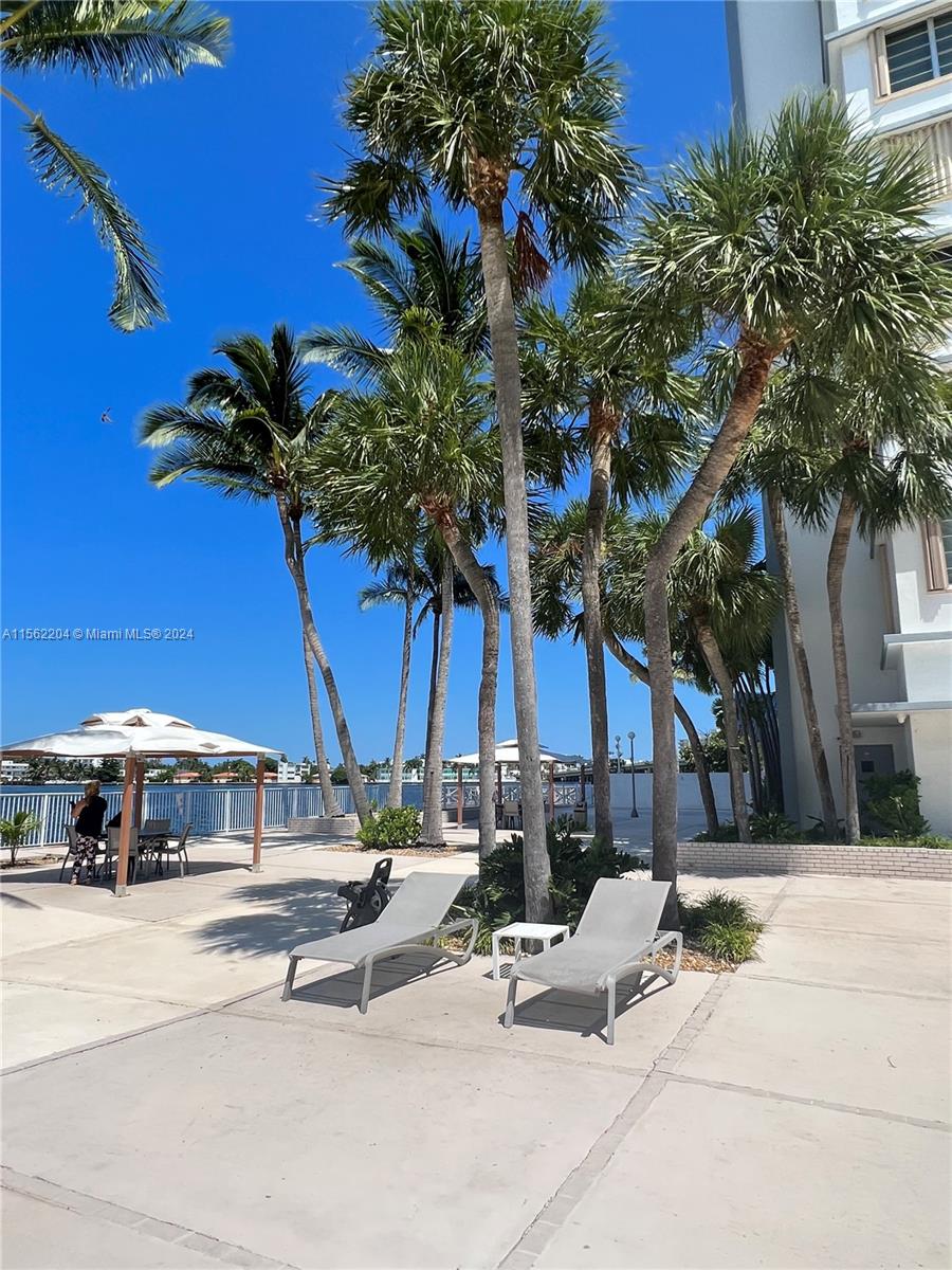 1865 79th St Cswy 12I, North Bay Village, Florida 33141, 1 Bedroom Bedrooms, ,1 BathroomBathrooms,Residential,For Sale,1865 79th St Cswy 12I,A11562204