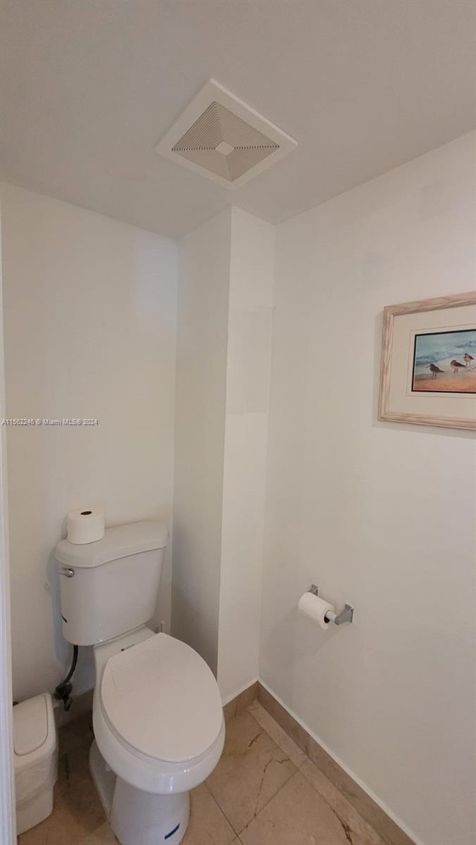 Miami Beach, Florida 33141, 1 Bedroom Bedrooms, ,1 BathroomBathrooms,Residentiallease,For Rent,A11562246