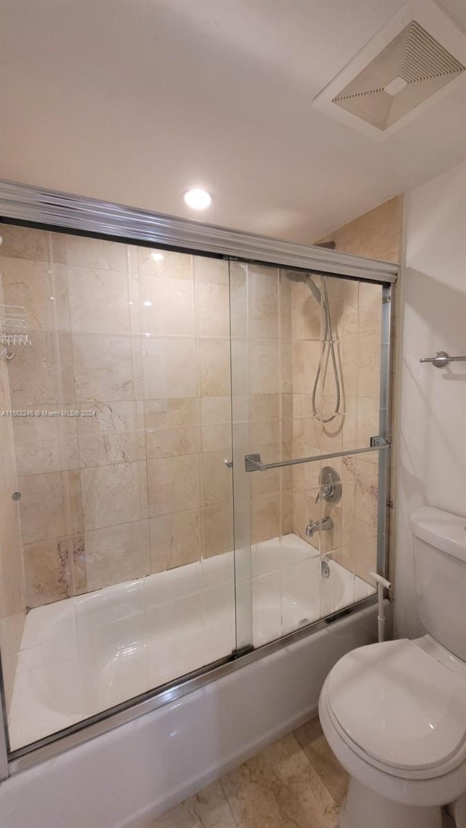 Miami Beach, Florida 33141, 1 Bedroom Bedrooms, ,1 BathroomBathrooms,Residentiallease,For Rent,A11562246