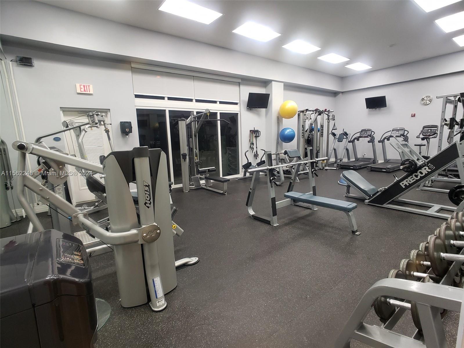 Miami Beach, Florida 33141, 1 Bedroom Bedrooms, ,1 BathroomBathrooms,Residentiallease,For Rent,A11562246