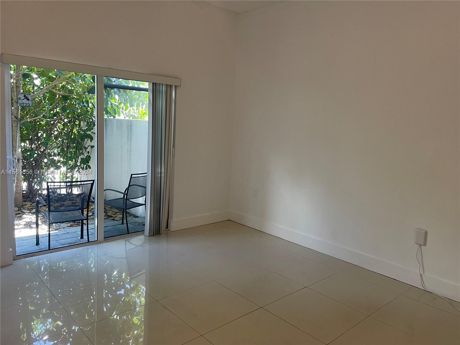 1813 Madison St 2, Hollywood, Florida 33020, 3 Bedrooms Bedrooms, ,3 BathroomsBathrooms,Residentiallease,For Rent,1813 Madison St 2,A11561856