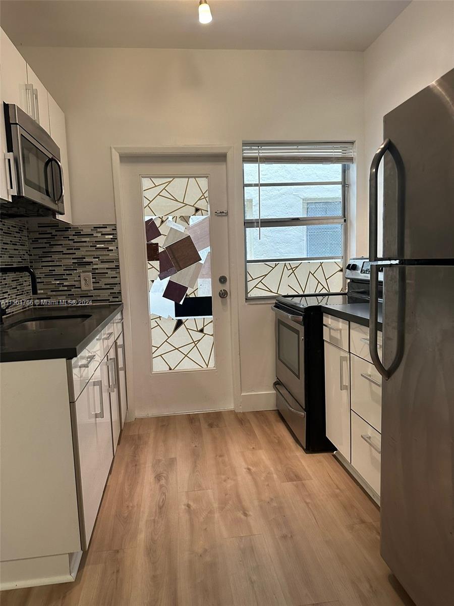 1325 Meridian Ave 4, Miami Beach, Florida 33139, ,1 BathroomBathrooms,Residential,For Sale,1325 Meridian Ave 4,A11561766