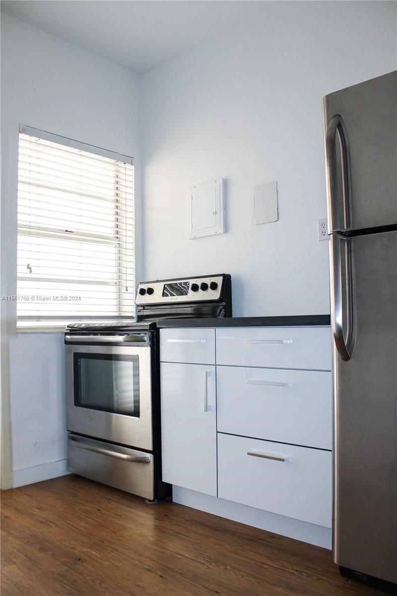 1325 Meridian Ave 4, Miami Beach, Florida 33139, ,1 BathroomBathrooms,Residential,For Sale,1325 Meridian Ave 4,A11561766