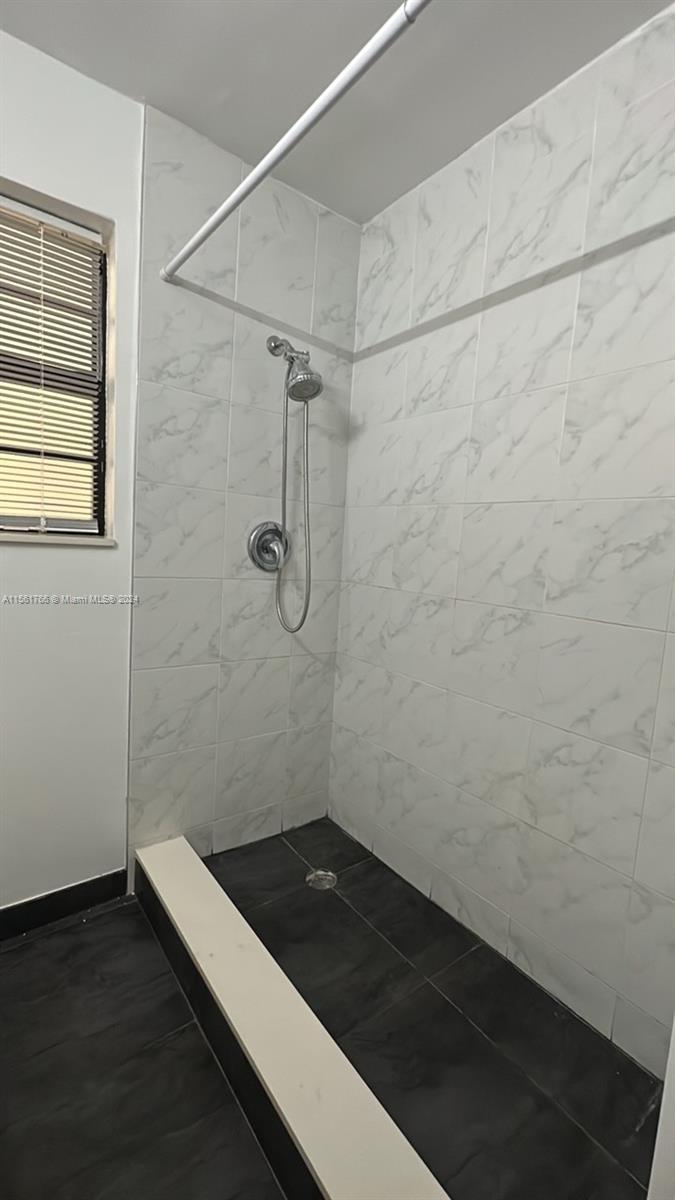 1325 Meridian Ave 4, Miami Beach, Florida 33139, ,1 BathroomBathrooms,Residential,For Sale,1325 Meridian Ave 4,A11561766