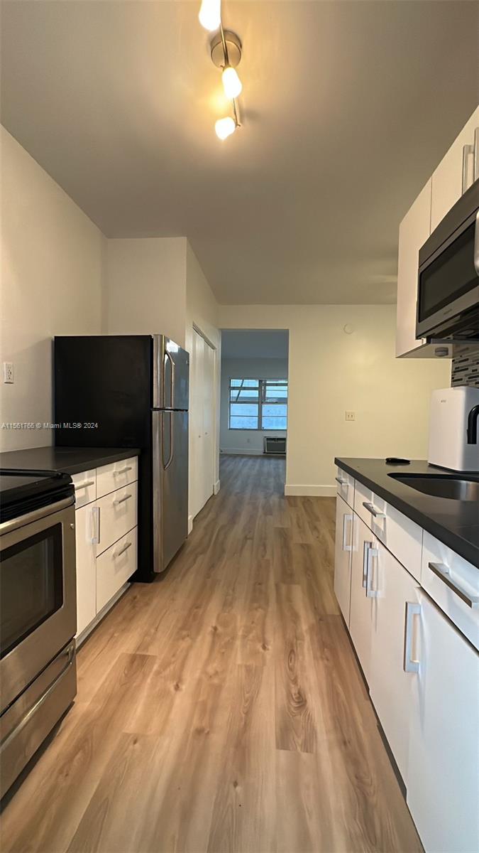 1325 Meridian Ave 4, Miami Beach, Florida 33139, ,1 BathroomBathrooms,Residential,For Sale,1325 Meridian Ave 4,A11561766