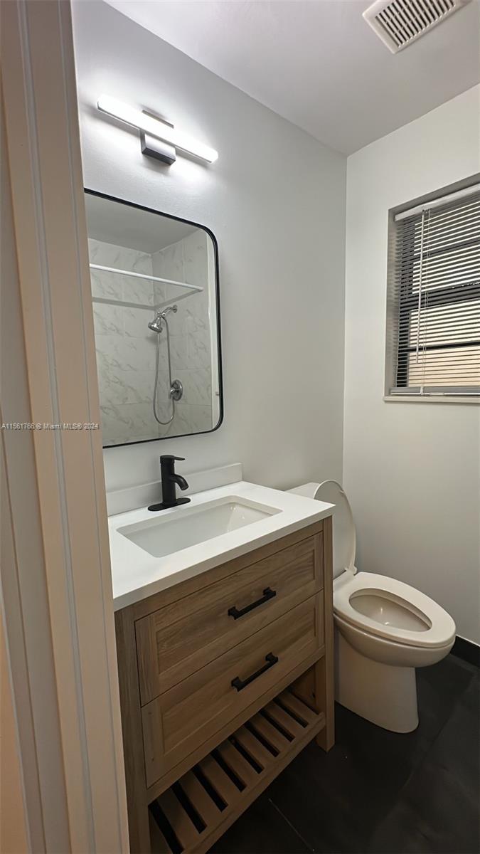 1325 Meridian Ave 4, Miami Beach, Florida 33139, ,1 BathroomBathrooms,Residential,For Sale,1325 Meridian Ave 4,A11561766