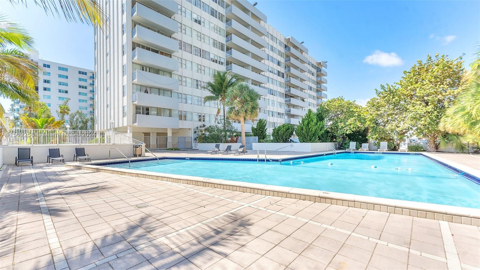 7545 E Treasure Dr 10F, North Bay Village, Florida 33141, 1 Bedroom Bedrooms, ,1 BathroomBathrooms,Residentiallease,For Rent,7545 E Treasure Dr 10F,A11562258
