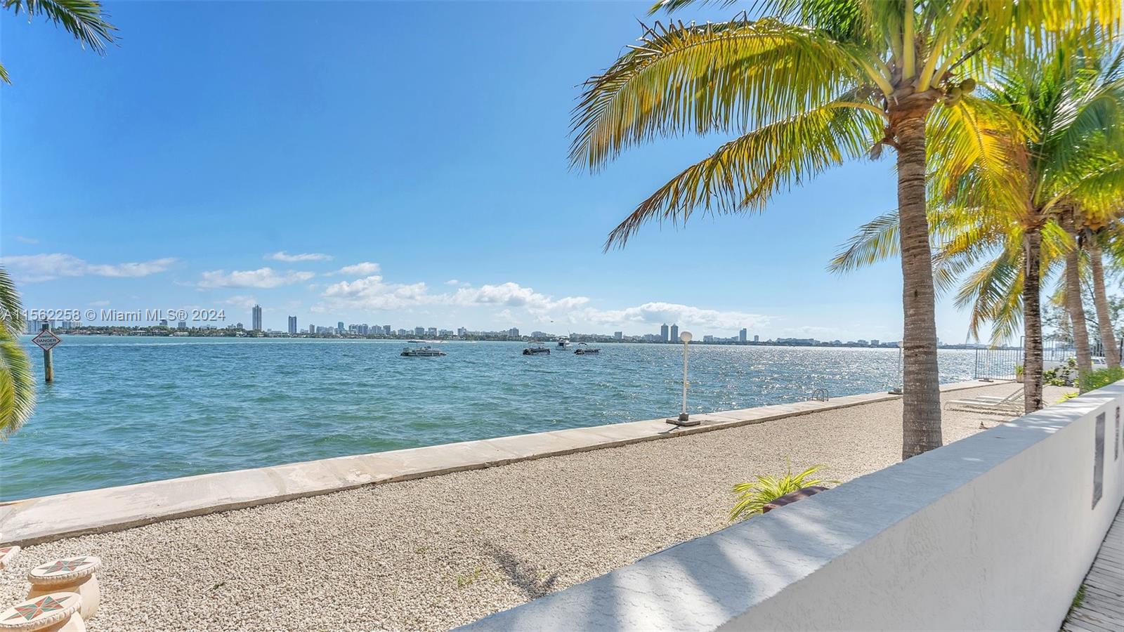 7545 E Treasure Dr 10F, North Bay Village, Florida 33141, 1 Bedroom Bedrooms, ,1 BathroomBathrooms,Residentiallease,For Rent,7545 E Treasure Dr 10F,A11562258