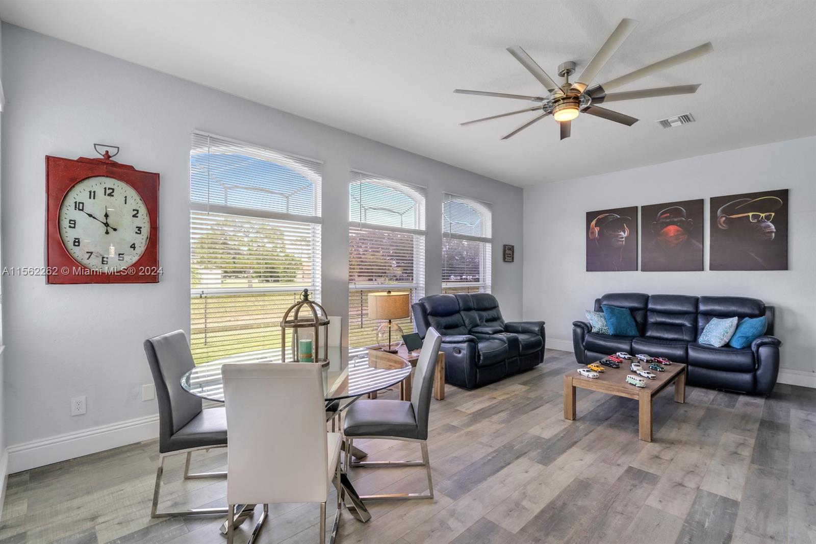 Listing Photo 18