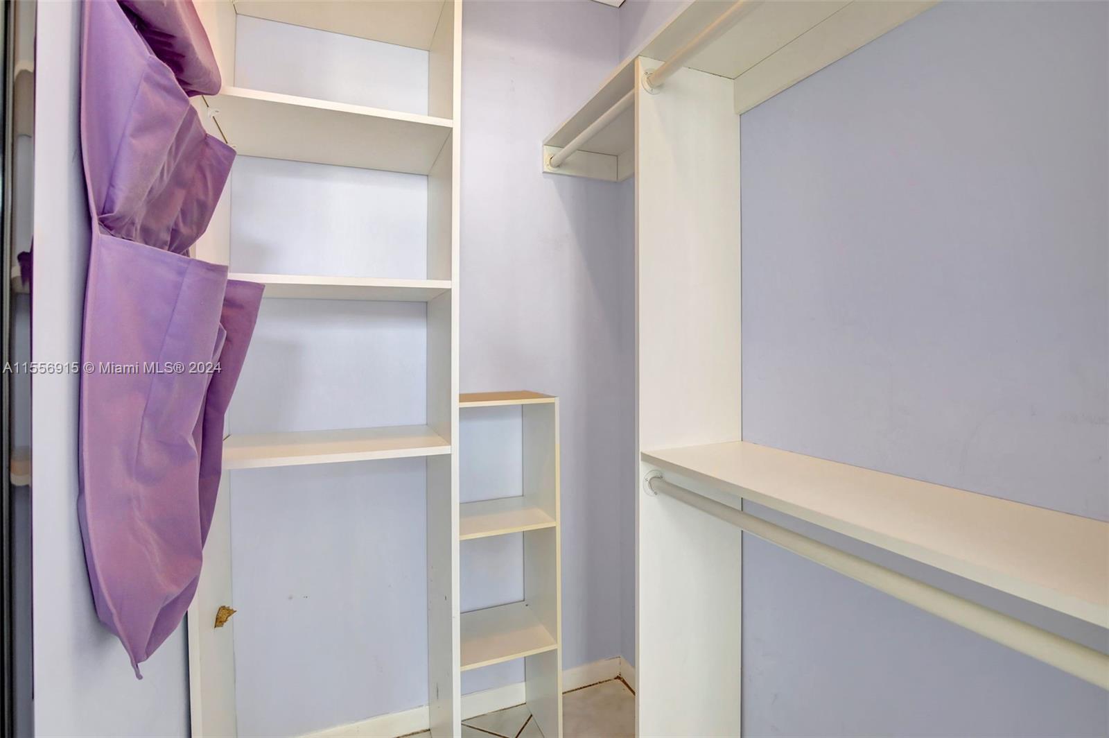 3rd bed closet