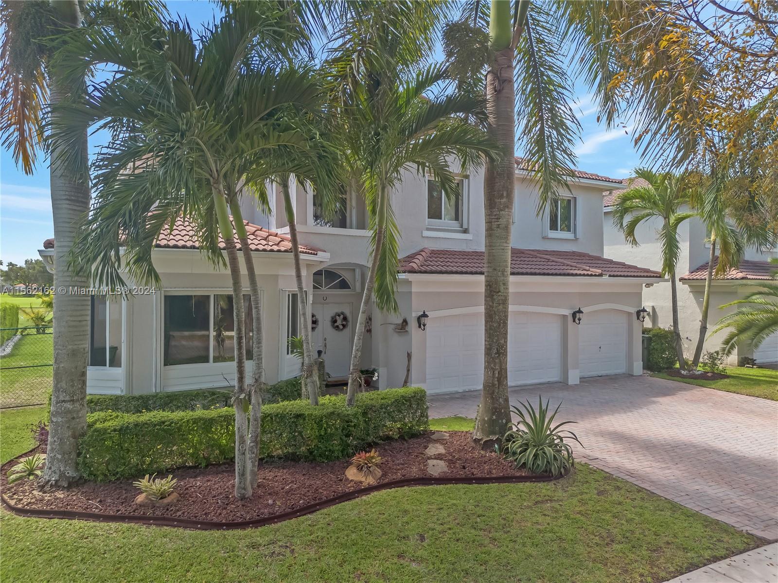 1990 SE 23rd Ct, Homestead, Florida 33035, 6 Bedrooms Bedrooms, 10 Rooms Rooms,4 BathroomsBathrooms,Residential,For Sale,1990 SE 23rd Ct,A11562162