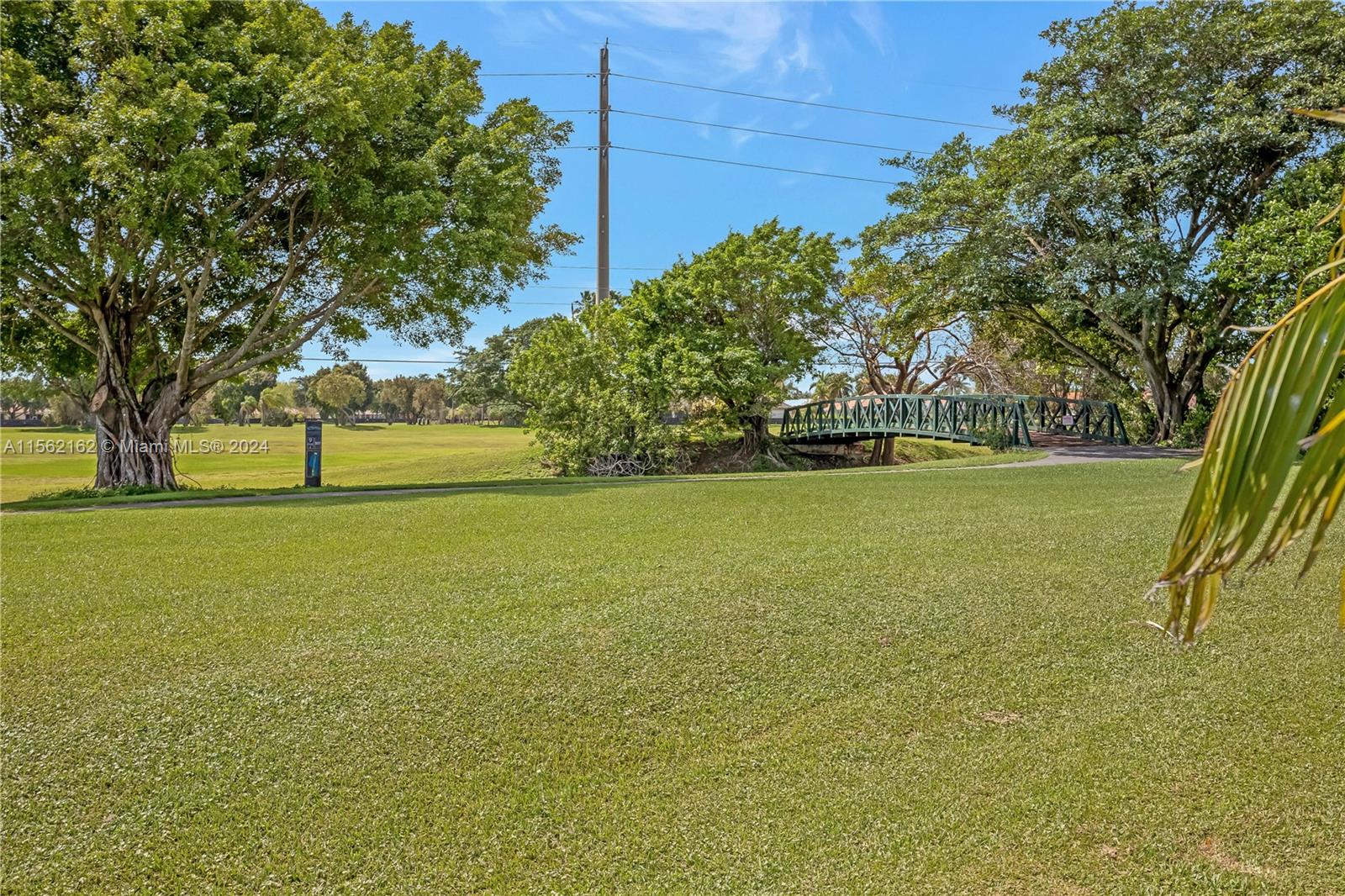 1990 SE 23rd Ct, Homestead, Florida 33035, 6 Bedrooms Bedrooms, 10 Rooms Rooms,4 BathroomsBathrooms,Residential,For Sale,1990 SE 23rd Ct,A11562162