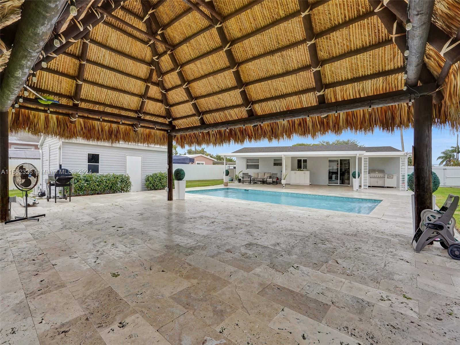 17425 NW 77th Ct, Hialeah, Florida 33015, 3 Bedrooms Bedrooms, ,2 BathroomsBathrooms,Residential,For Sale,17425 NW 77th Ct,A11562326