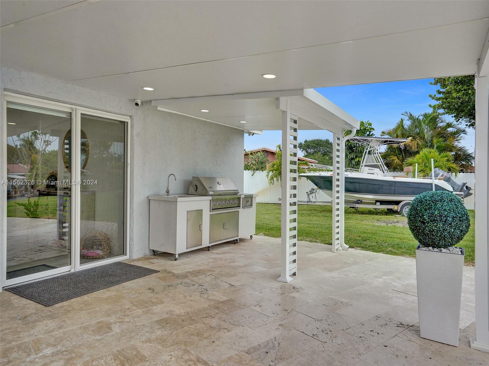 17425 NW 77th Ct, Hialeah, Florida 33015, 3 Bedrooms Bedrooms, ,2 BathroomsBathrooms,Residential,For Sale,17425 NW 77th Ct,A11562326