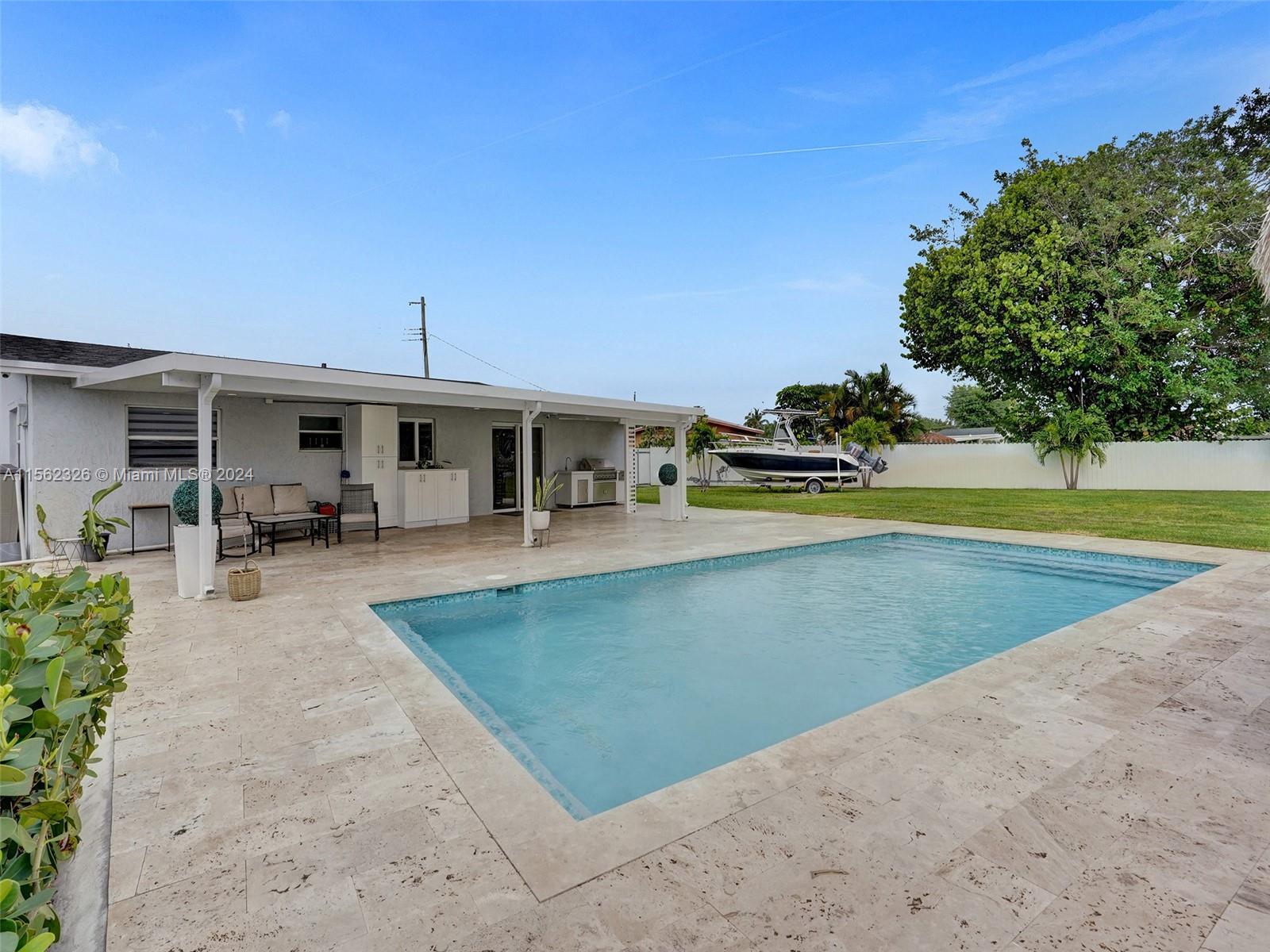 17425 NW 77th Ct, Hialeah, Florida 33015, 3 Bedrooms Bedrooms, ,2 BathroomsBathrooms,Residential,For Sale,17425 NW 77th Ct,A11562326