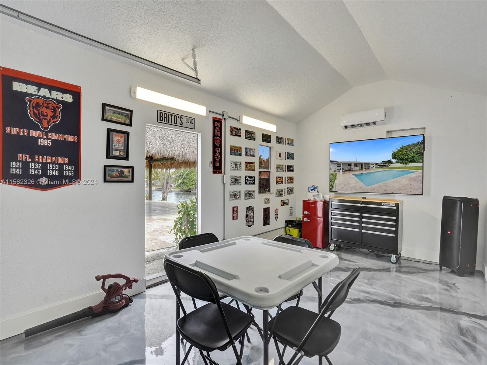 17425 NW 77th Ct, Hialeah, Florida 33015, 3 Bedrooms Bedrooms, ,2 BathroomsBathrooms,Residential,For Sale,17425 NW 77th Ct,A11562326