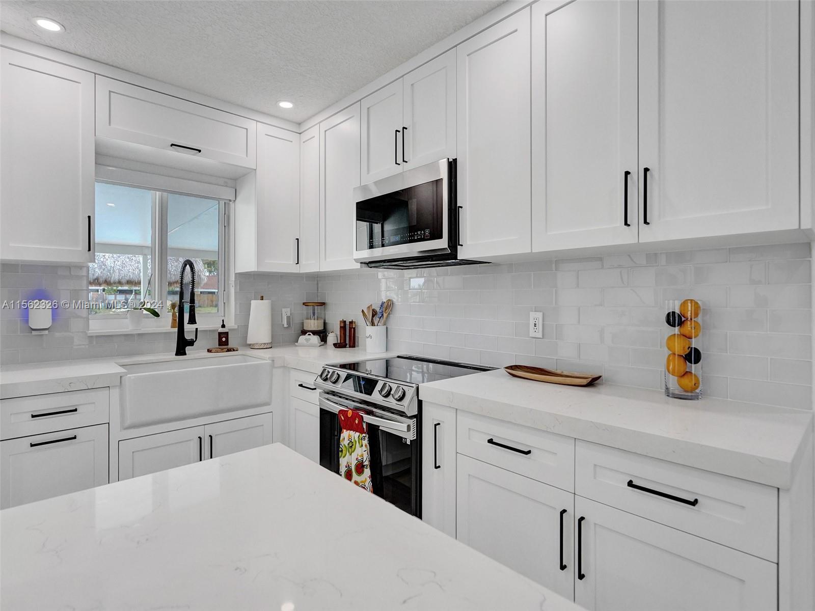 17425 NW 77th Ct, Hialeah, Florida 33015, 3 Bedrooms Bedrooms, ,2 BathroomsBathrooms,Residential,For Sale,17425 NW 77th Ct,A11562326