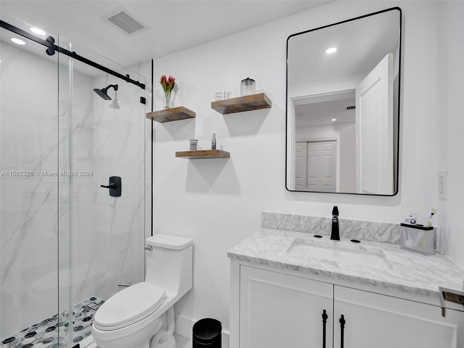 17425 NW 77th Ct, Hialeah, Florida 33015, 3 Bedrooms Bedrooms, ,2 BathroomsBathrooms,Residential,For Sale,17425 NW 77th Ct,A11562326