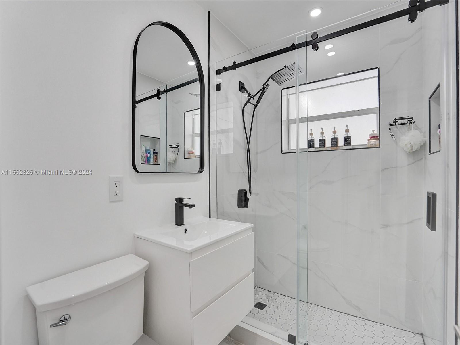 17425 NW 77th Ct, Hialeah, Florida 33015, 3 Bedrooms Bedrooms, ,2 BathroomsBathrooms,Residential,For Sale,17425 NW 77th Ct,A11562326