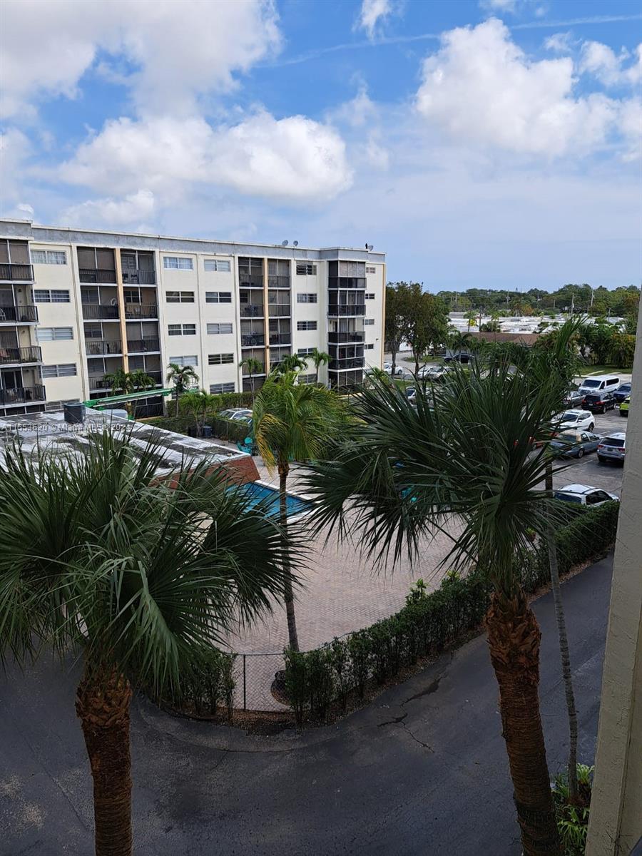 220 SW 9th Ave #521 For Sale A11553620, FL