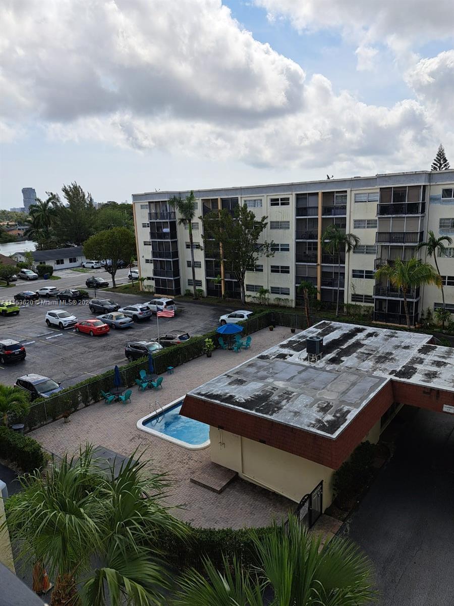 220 SW 9th Ave 521, Hallandale Beach, Florida 33009, 2 Bedrooms Bedrooms, ,2 BathroomsBathrooms,Residential,For Sale,220 SW 9th Ave 521,A11553620
