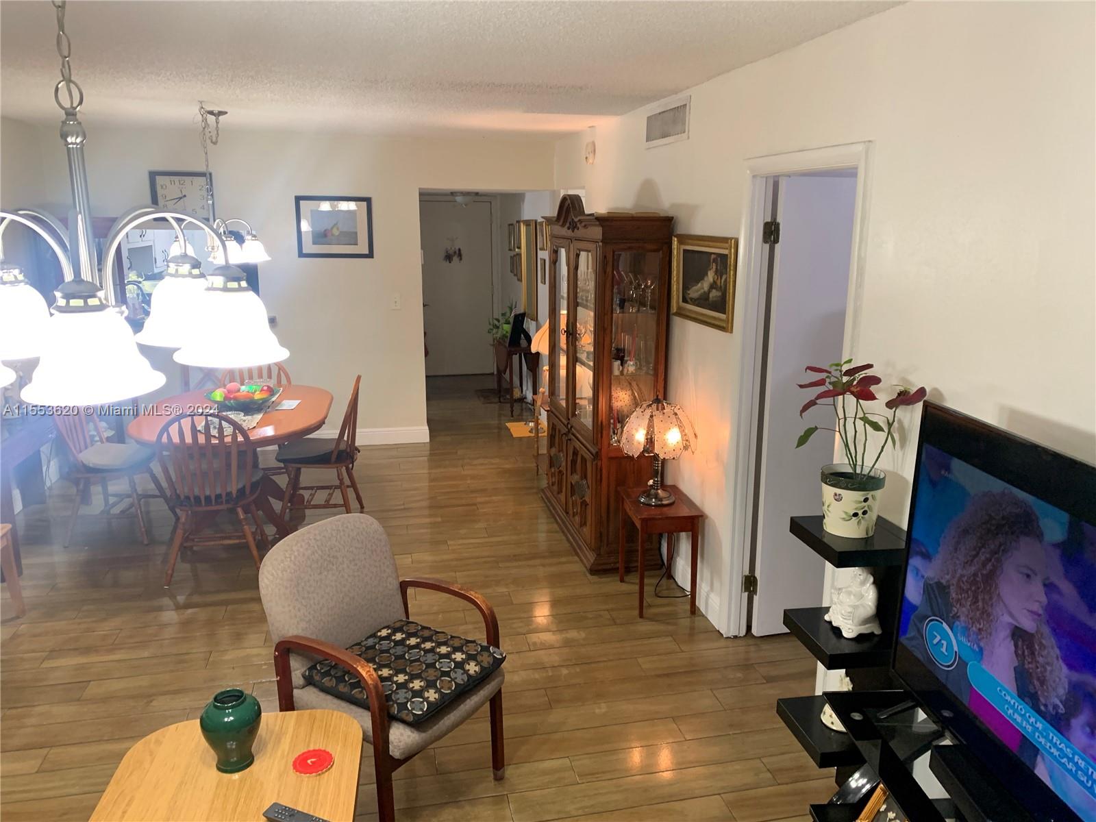 220 SW 9th Ave 521, Hallandale Beach, Florida 33009, 2 Bedrooms Bedrooms, ,2 BathroomsBathrooms,Residential,For Sale,220 SW 9th Ave 521,A11553620
