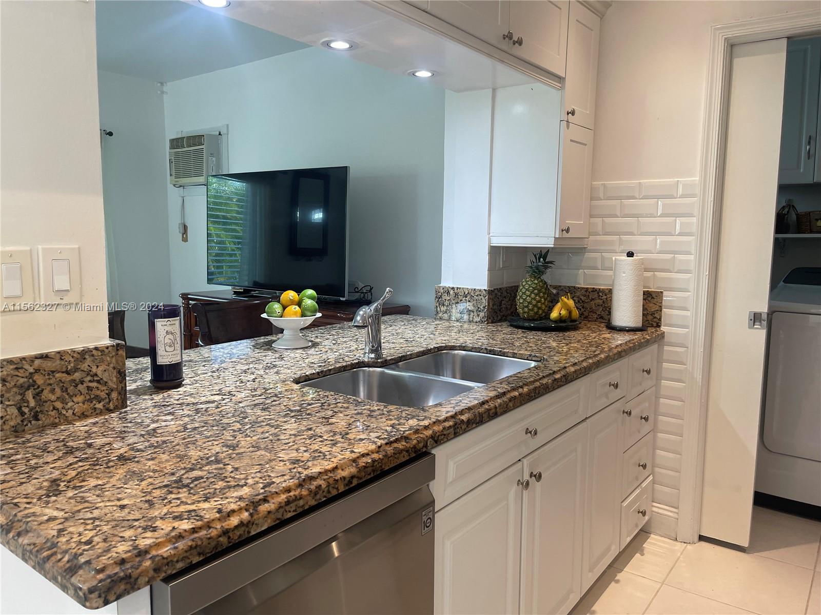 8205 NW 57th Ct, Tamarac, Florida 33321, 2 Bedrooms Bedrooms, ,2 BathroomsBathrooms,Residential,For Sale,8205 NW 57th Ct,A11562327