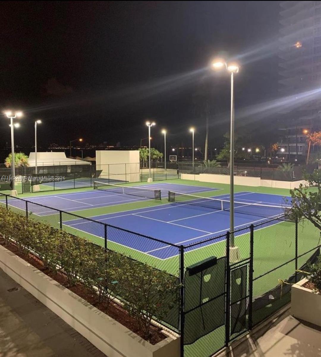 600 NE 36th St 1007, Miami, Florida 33137, 2 Bedrooms Bedrooms, ,2 BathroomsBathrooms,Residential,For Sale,600 NE 36th St 1007,A11562298