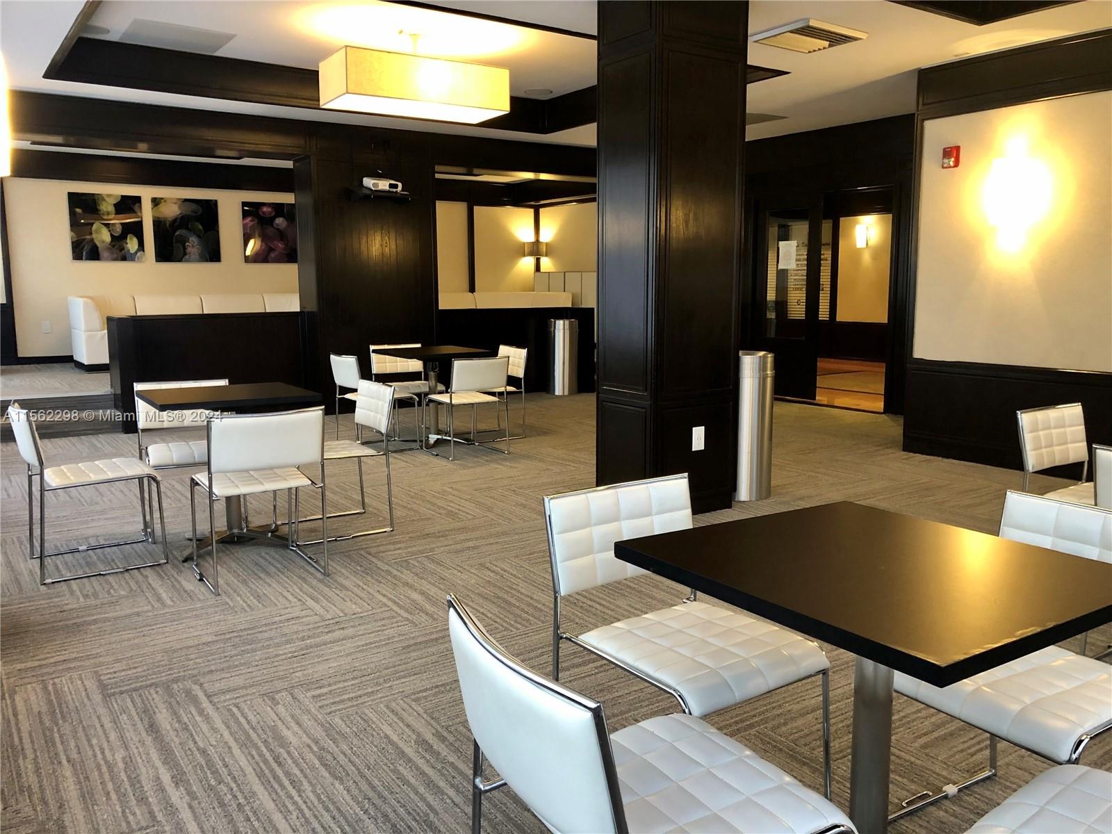 600 NE 36th St 1007, Miami, Florida 33137, 2 Bedrooms Bedrooms, ,2 BathroomsBathrooms,Residential,For Sale,600 NE 36th St 1007,A11562298