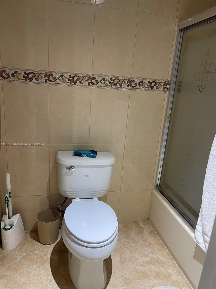 1817 S Ocean Dr 221, Hallandale Beach, Florida 33009, 2 Bedrooms Bedrooms, ,2 BathroomsBathrooms,Residential,For Sale,1817 S Ocean Dr 221,A11561936