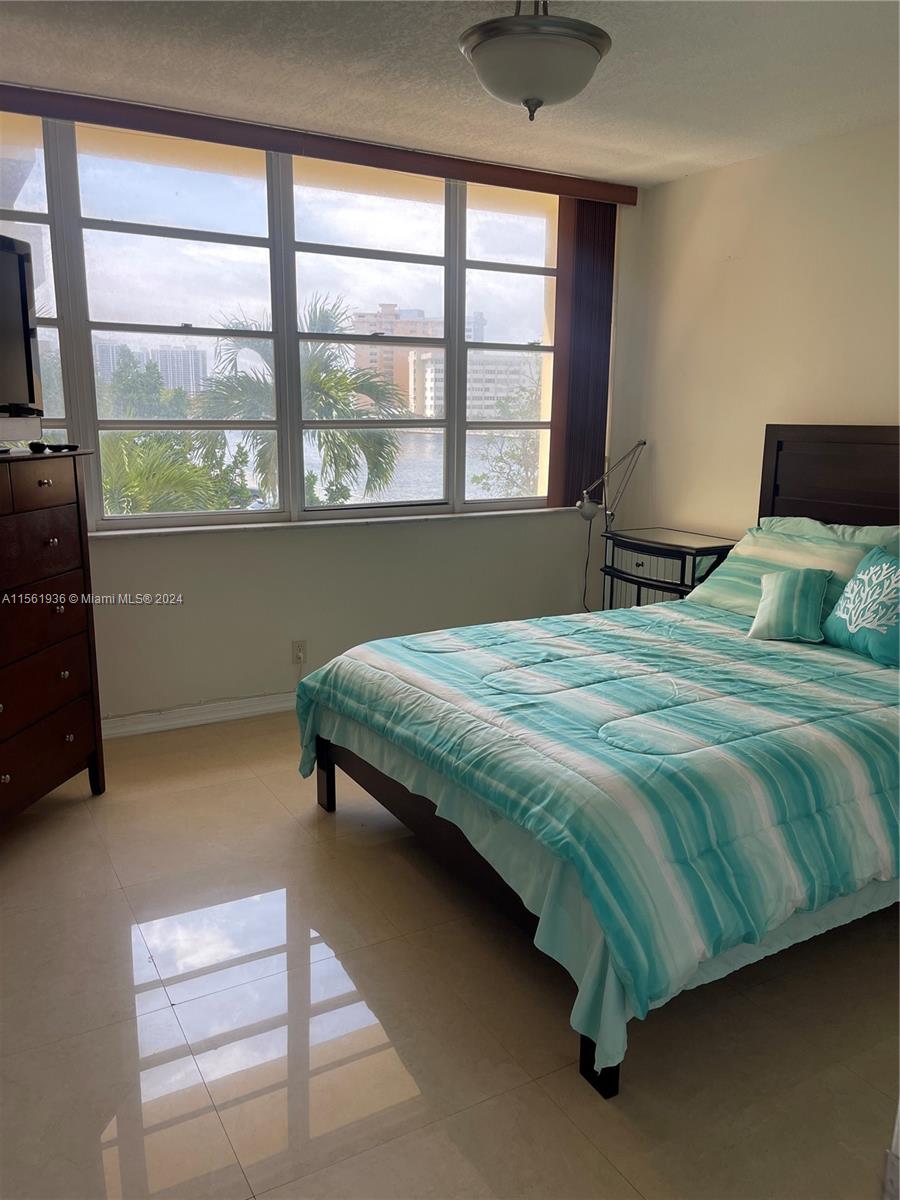 1817 S Ocean Dr 221, Hallandale Beach, Florida 33009, 2 Bedrooms Bedrooms, ,2 BathroomsBathrooms,Residential,For Sale,1817 S Ocean Dr 221,A11561936