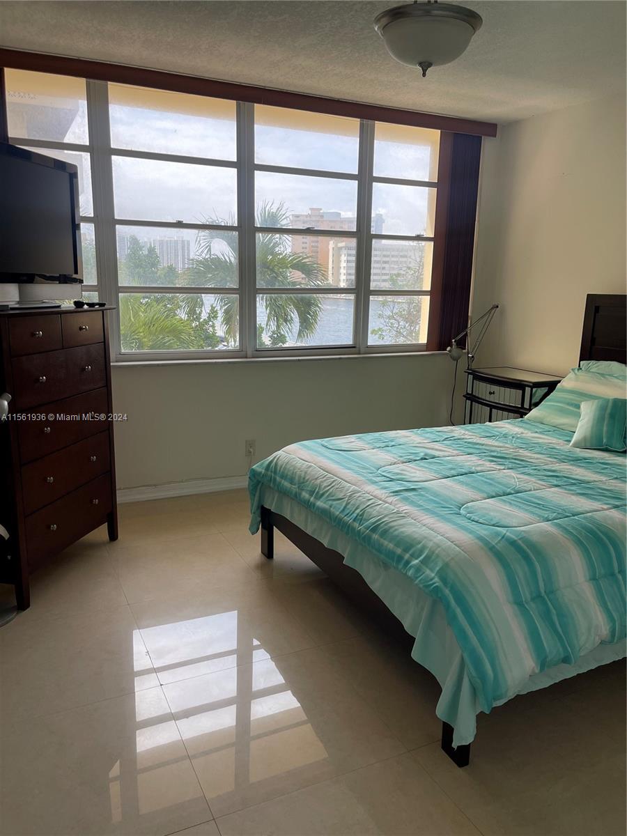 1817 S Ocean Dr 221, Hallandale Beach, Florida 33009, 2 Bedrooms Bedrooms, ,2 BathroomsBathrooms,Residential,For Sale,1817 S Ocean Dr 221,A11561936