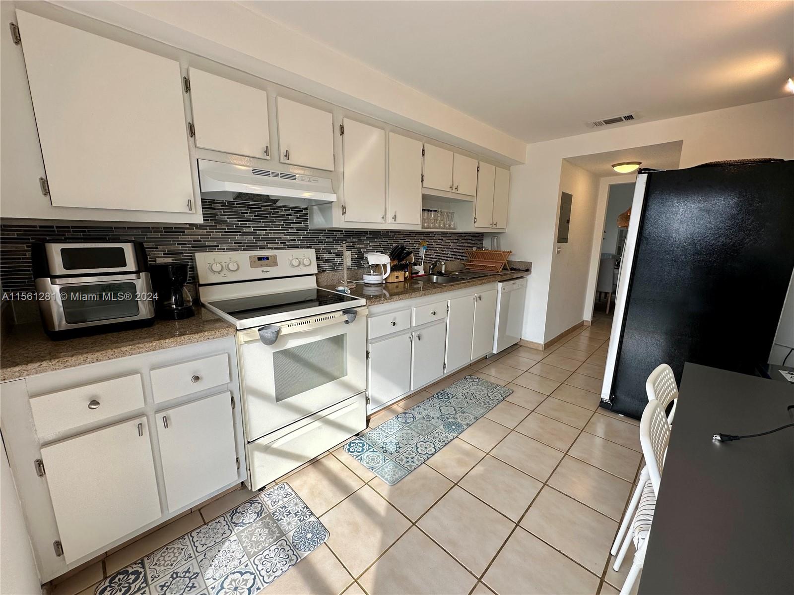 575 Crandon Blvd 702, Key Biscayne, Florida 33149, 1 Bedroom Bedrooms, ,1 BathroomBathrooms,Residentiallease,For Rent,575 Crandon Blvd 702,A11561281