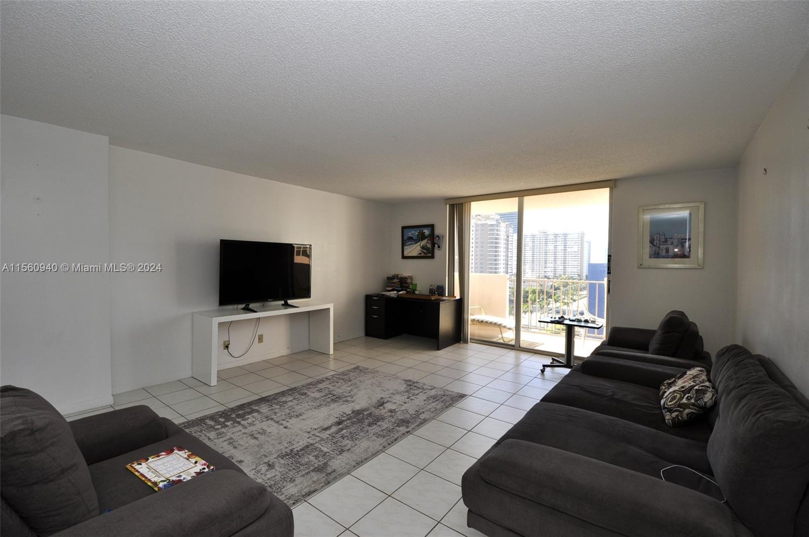 1865 S Ocean Dr 10F, Hallandale Beach, Florida 33009, 2 Bedrooms Bedrooms, ,2 BathroomsBathrooms,Residentiallease,For Rent,1865 S Ocean Dr 10F,A11560940