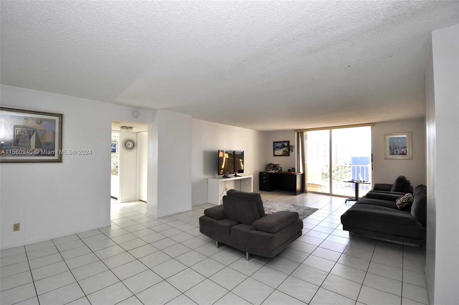 1865 S Ocean Dr 10F, Hallandale Beach, Florida 33009, 2 Bedrooms Bedrooms, ,2 BathroomsBathrooms,Residentiallease,For Rent,1865 S Ocean Dr 10F,A11560940