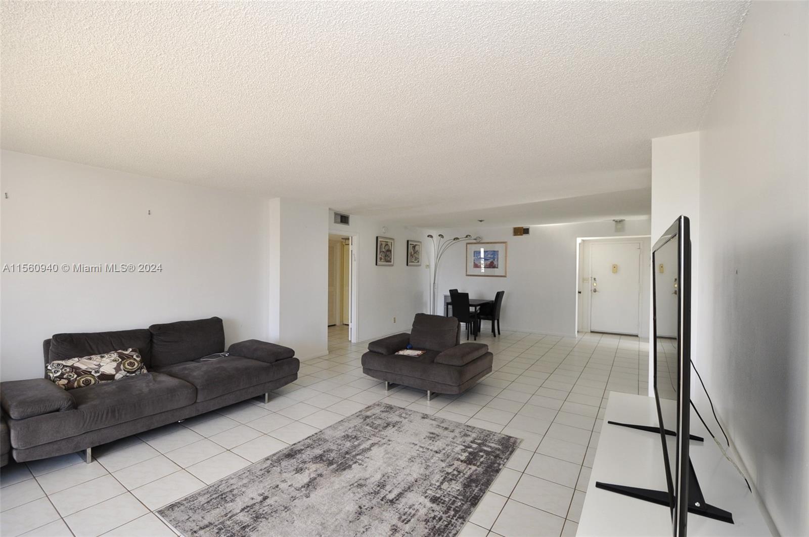 1865 S Ocean Dr 10F, Hallandale Beach, Florida 33009, 2 Bedrooms Bedrooms, ,2 BathroomsBathrooms,Residentiallease,For Rent,1865 S Ocean Dr 10F,A11560940