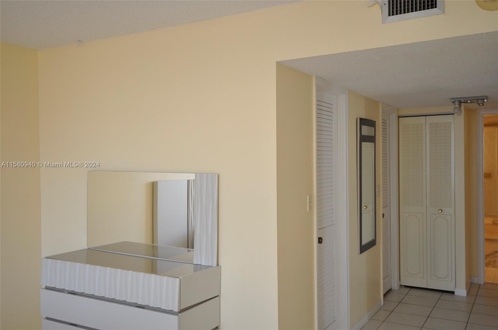 1865 S Ocean Dr 10F, Hallandale Beach, Florida 33009, 2 Bedrooms Bedrooms, ,2 BathroomsBathrooms,Residentiallease,For Rent,1865 S Ocean Dr 10F,A11560940