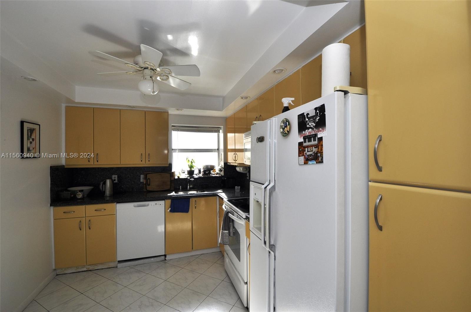 1865 S Ocean Dr 10F, Hallandale Beach, Florida 33009, 2 Bedrooms Bedrooms, ,2 BathroomsBathrooms,Residentiallease,For Rent,1865 S Ocean Dr 10F,A11560940