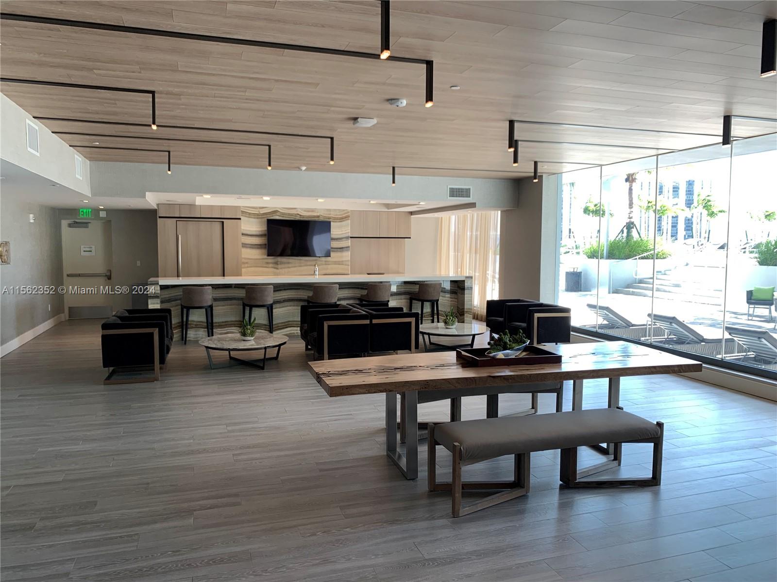 2960 NE 207th St 709, Aventura, Florida 33180, 2 Bedrooms Bedrooms, ,2 BathroomsBathrooms,Residentiallease,For Rent,2960 NE 207th St 709,A11562352