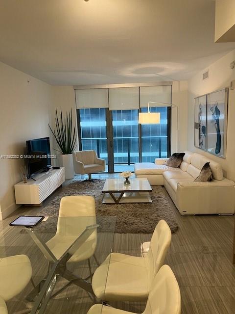 2960 NE 207th St 709, Aventura, Florida 33180, 2 Bedrooms Bedrooms, ,2 BathroomsBathrooms,Residentiallease,For Rent,2960 NE 207th St 709,A11562352