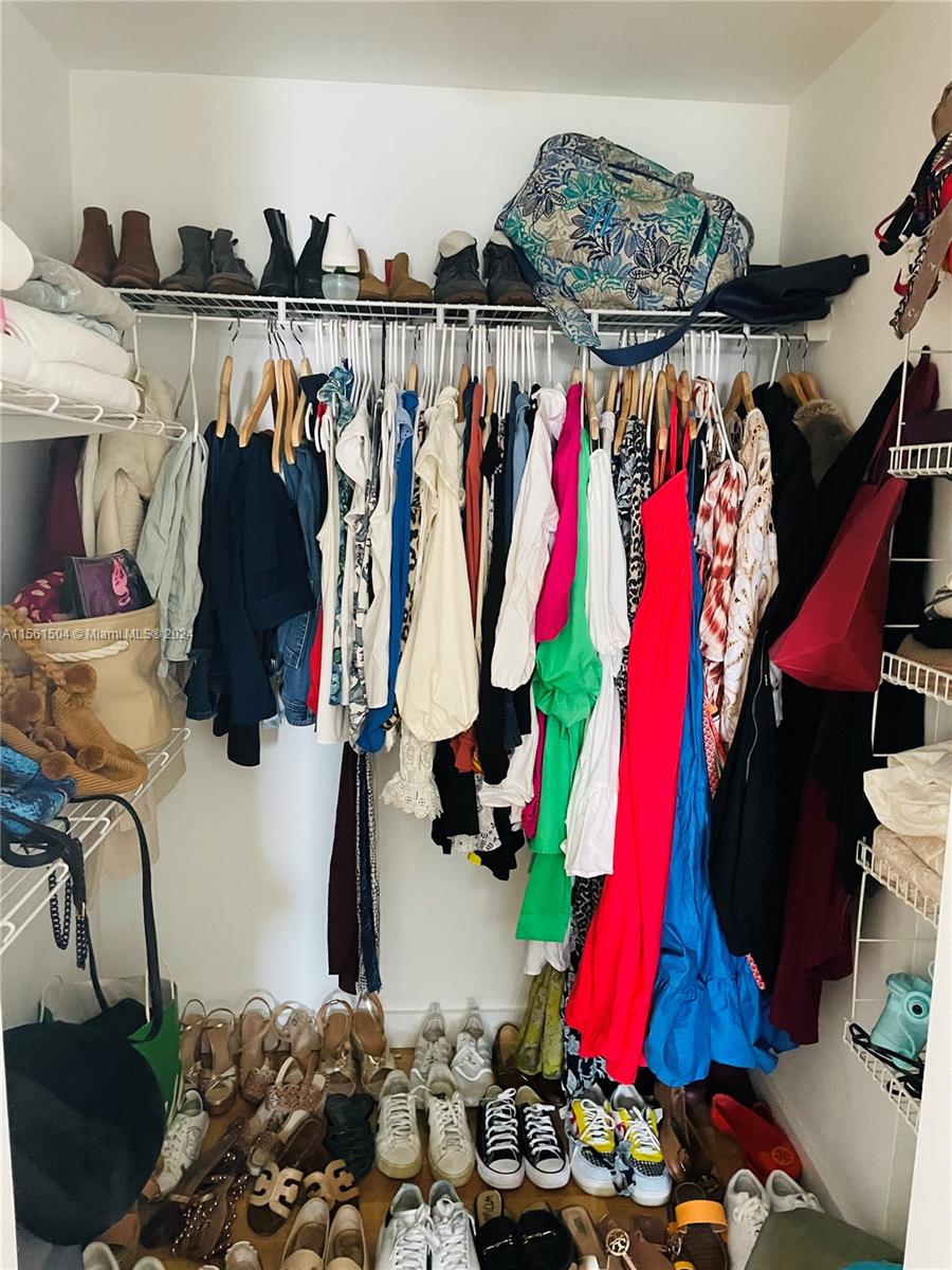 18800 NE 29th Ave 807, Aventura, Florida 33180, 1 Bedroom Bedrooms, ,1 BathroomBathrooms,Residentiallease,For Rent,18800 NE 29th Ave 807,A11561504